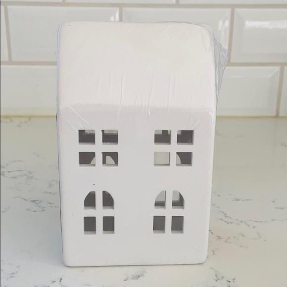 White Ceramic Tall Light Up House - Picture 8 of 15